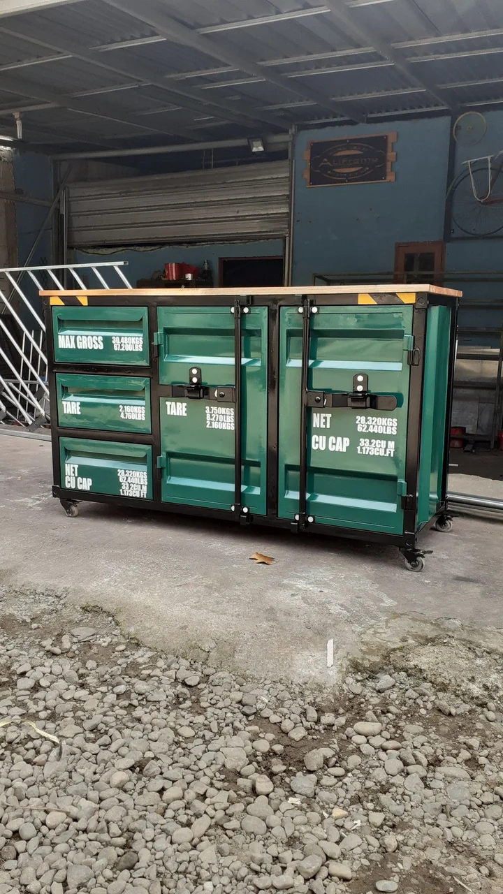 Proyek fabrikasi besi Iron Craft Batam